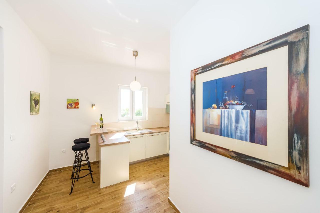 Alex Apartment